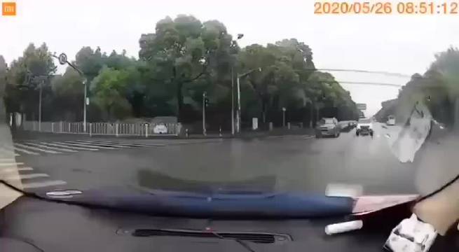 陈奕迅—单车 前前漫画射长的微博视频
